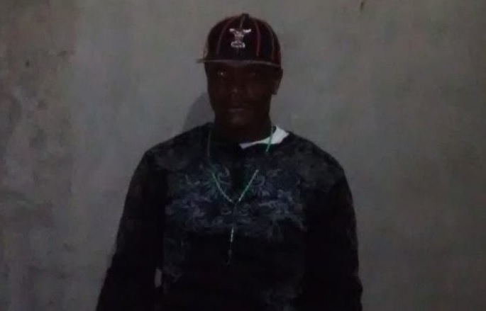 hombredegoggadogeura
