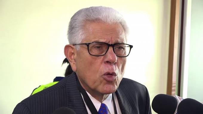 roberto-saladin-anuncia.peg