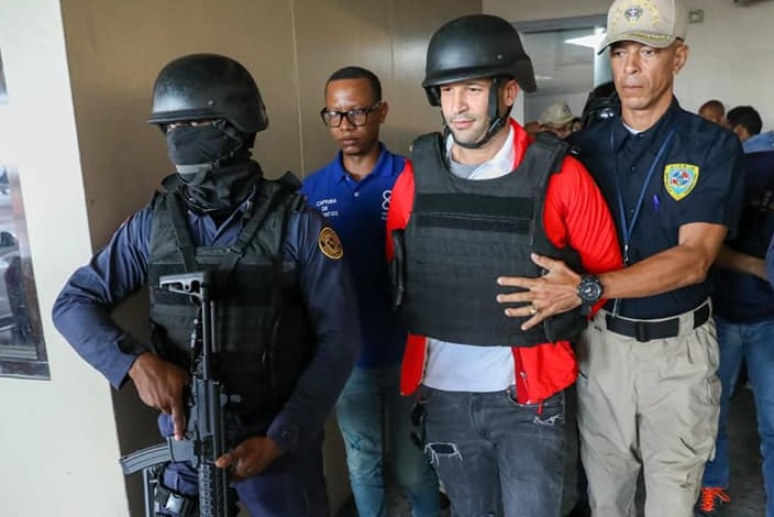 estehhombreapresado