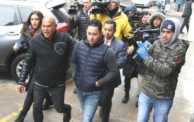 Taxista dominicano se declara “no culpable” de apuñalar a un ladrón