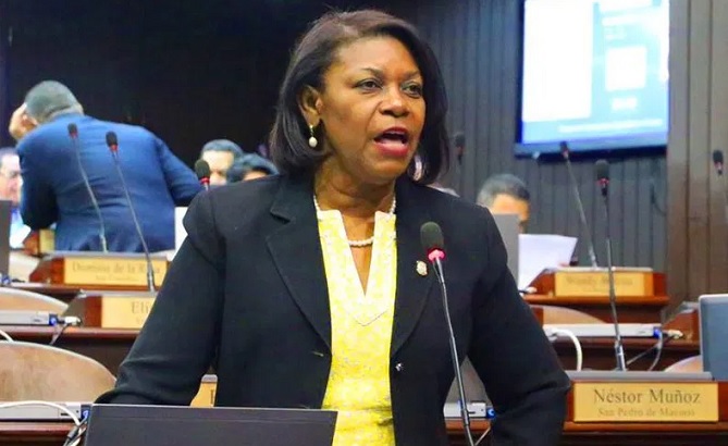 Fallece diputada Reformista Inés Bryan Casey tras sufrir infarto