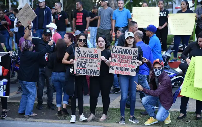 Resultado de imagen para marcha frente a JCE