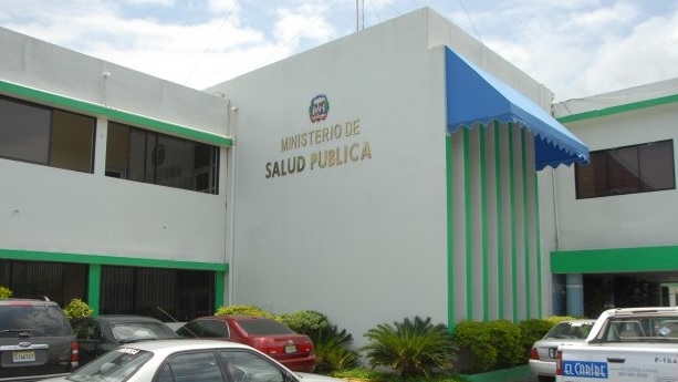 RD presenta dos pacientes curados de coronavirus: un niño de 12 años y joven de 26