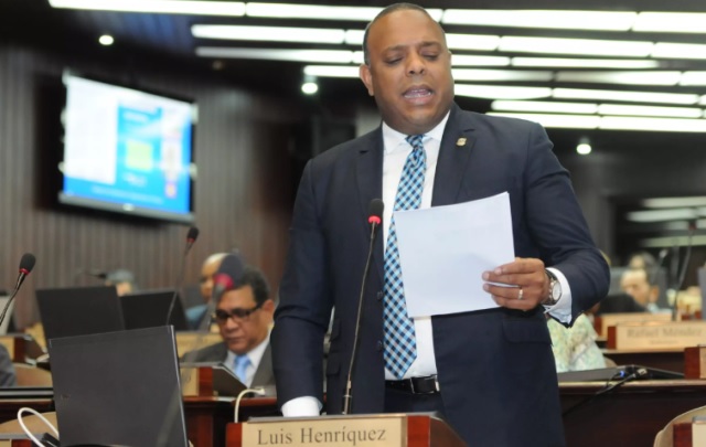 Diputado Luis Henríquez dio positivo a coronavirus
