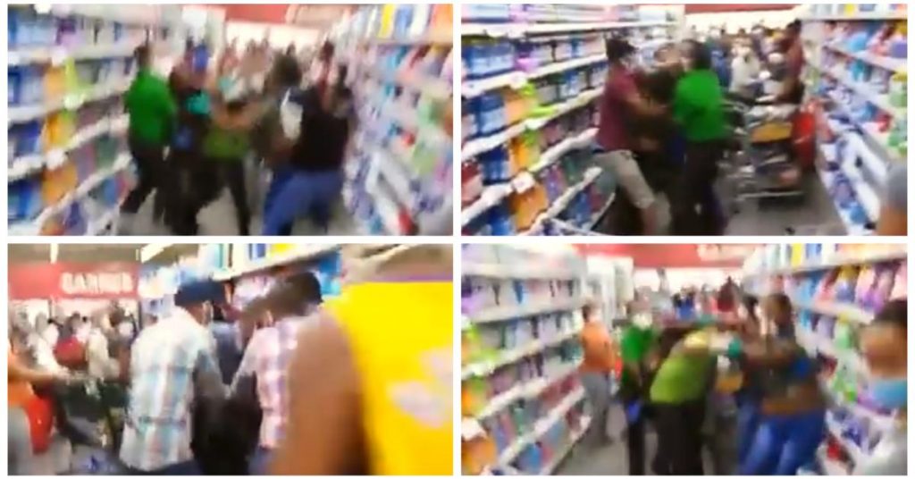 Dos mujeres protagonizan pelea en supermercado dominicano