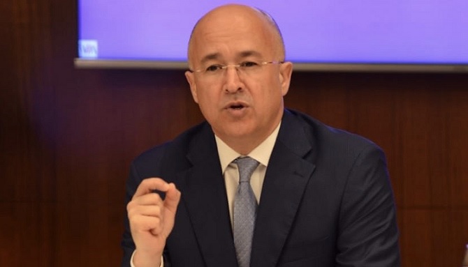 Domínguez Brito advierte si PRM gana elecciones, dólar se pondrá al cien por uno