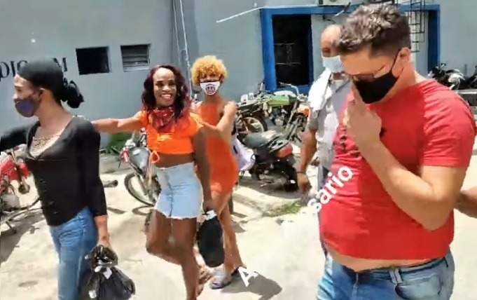 Apresan hombre en trifulca por negarse a pagar servicio a trans
