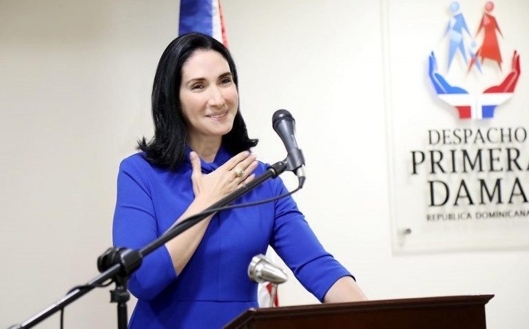 Raquel Arbaje en su primer día en el Despacho de la Primera Dama con un personal reducido