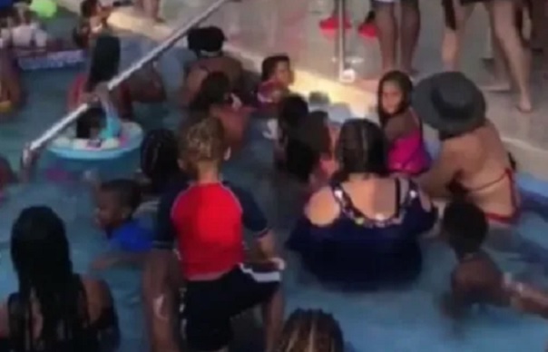 Hotel RIU multado con un millón de pesos tras aglomeraciones en piscina