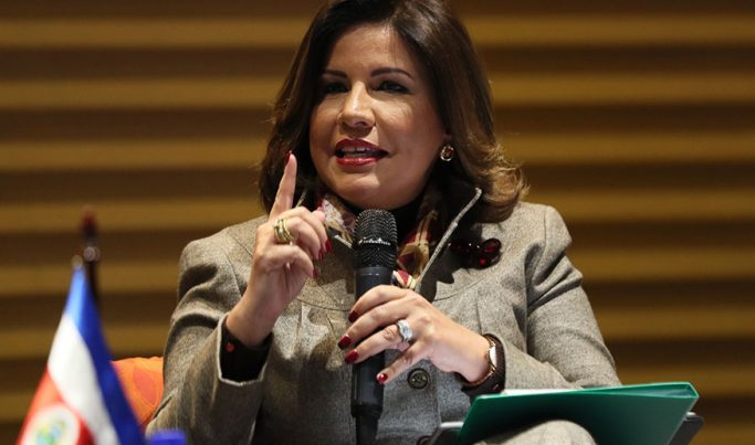 Margarita: El “se van” está condenando a muchos servidores públicos honestos y trabajadores a la pobreza