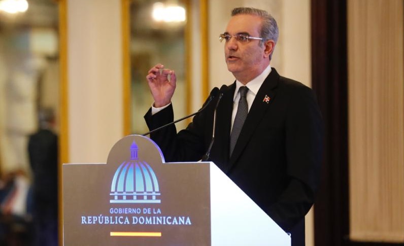Presidente Abinader anuncia que contrataran abogados para recuperar patrimonio robado por corrupción