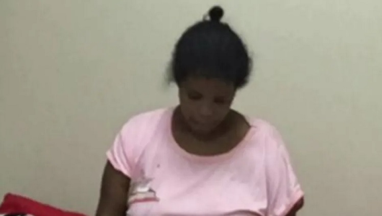 Denuncian Centro Médico tiene retenida a su esposa por falta de pago