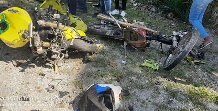 Accidente entre dos motos deja una persona muerta en carretera Nagua-Sánchez