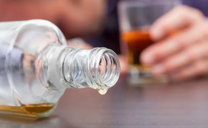 Aumentan a 48 las víctimas mortales por alcohol adulterado en el Cibao