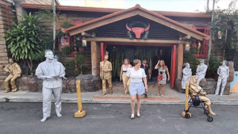 De la Fincha Ranch y Restaurant de Moca; impresiona a su público con Estatuas Vivientes llena de alegría, colorido y esplendor
