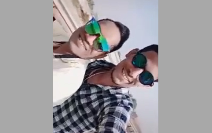 Dos amigos pierden la vida cuando grababan en una motocicleta