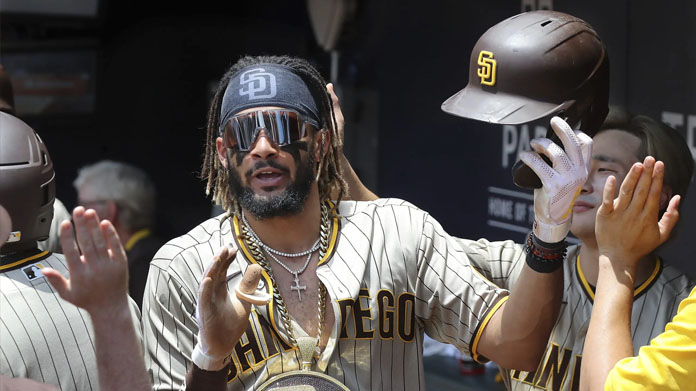 Fernando Tatis Jr. practica en jardín central; promete regresar ‘esta temporada’