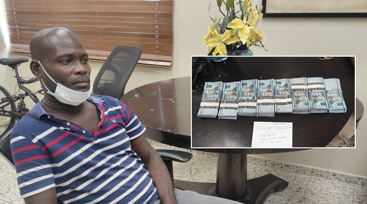 Apresan haitiano que intentó introducir de manera irregular más de un millón de pesos al país