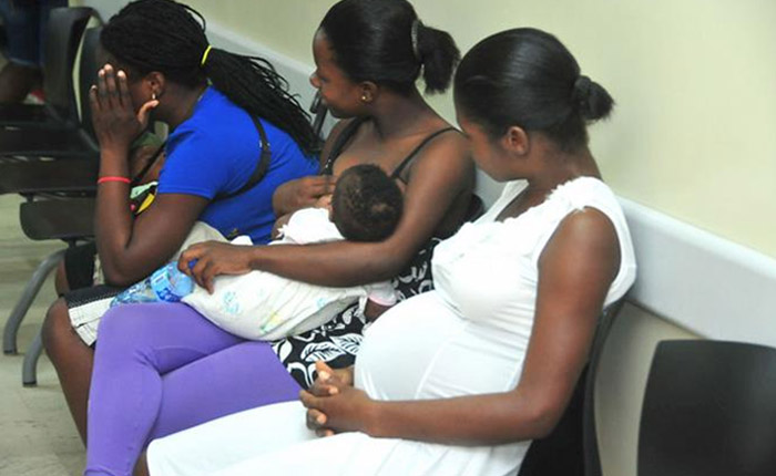 EFE señala que RD deporta haitianas con un hijo en el vientre