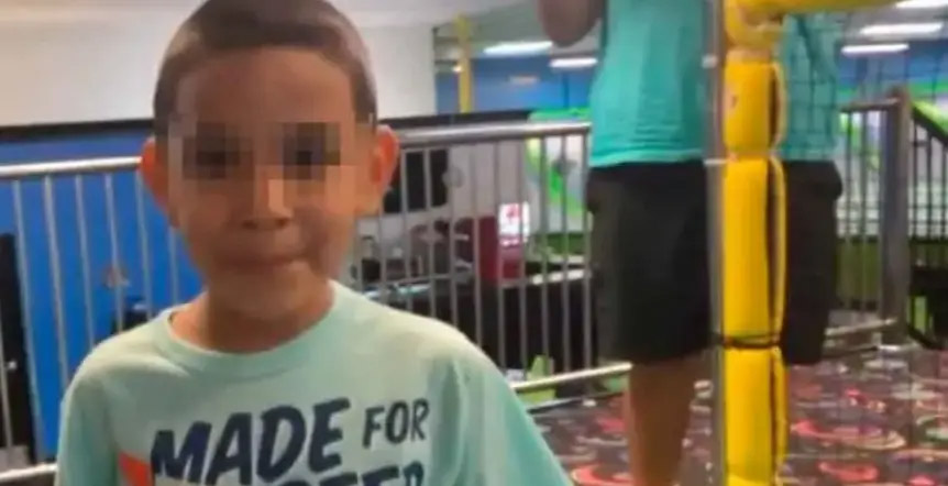 Tiene 6 años y sueña ser adoptado 'Limpio mi habitación y lavo los platos'