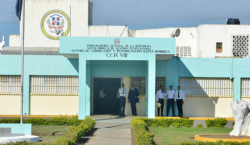 Riña en cárcel de Rafey deja 5 reos heridos
