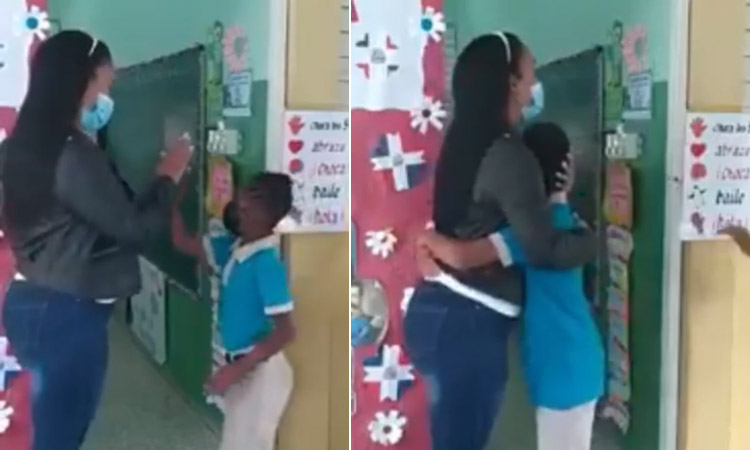 De esta divertida manera una maestra recibe a sus alumnos