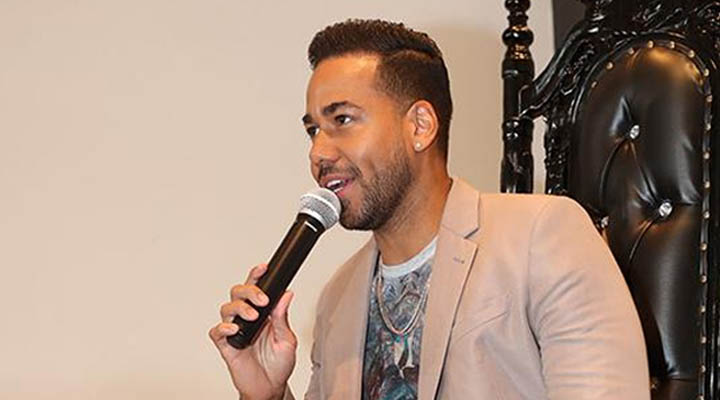 Romeo Santos 'La nueva tendencia deberían ser modales y respeto'