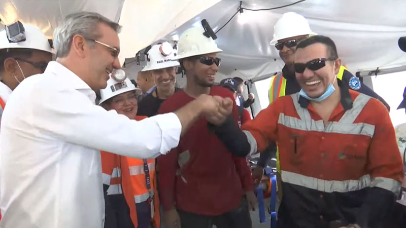 Rescatan a los mineros en mina Cerro Maimón tras diez días atrapados