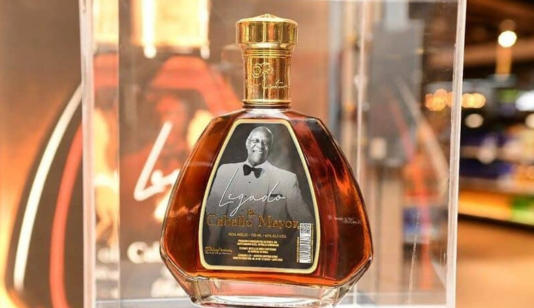 Presentan Ron “Legado El Caballo Mayor” en homenaje a Johnny Ventura