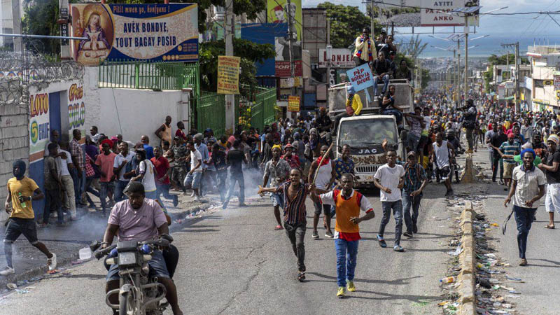 EEUU apoyará el envío de una 'fuerza multinacional de acción rápida' a Haití