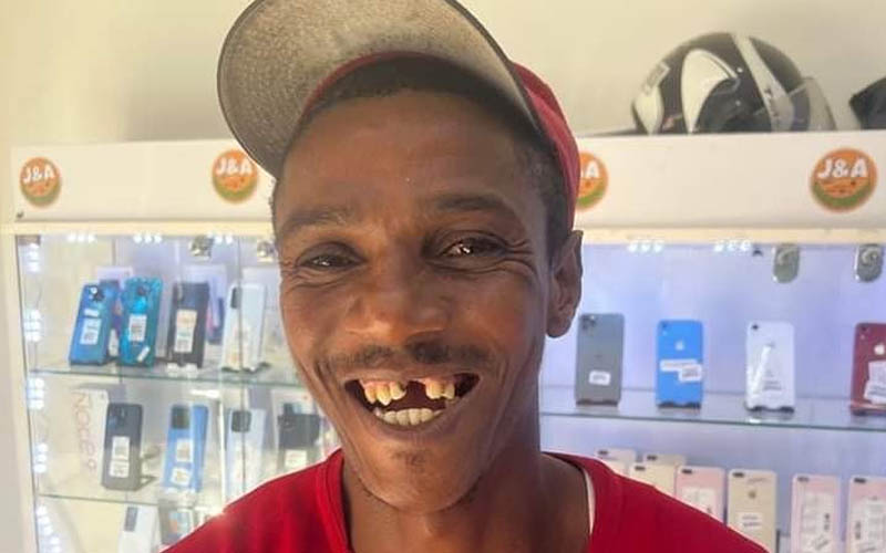 Hieren joven de condición especial para quitarle un celular en Monte Plata