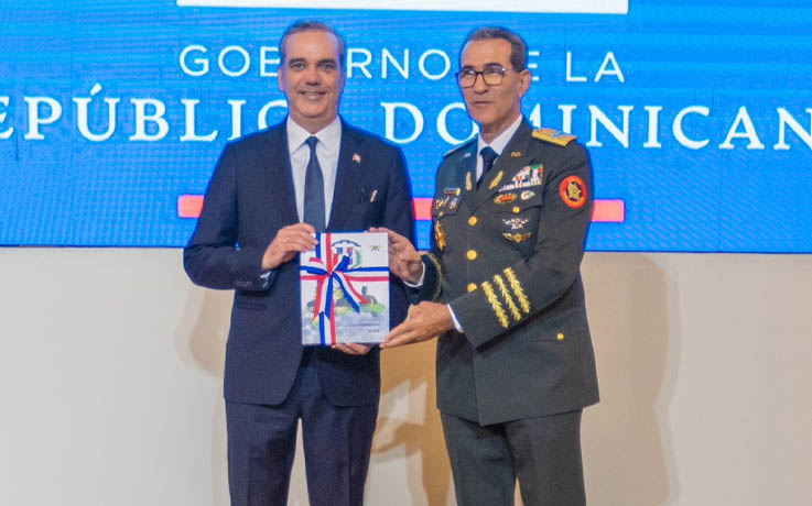 Presidente Abinader presenta Libro Blanco de la Defensa de República Dominicana
