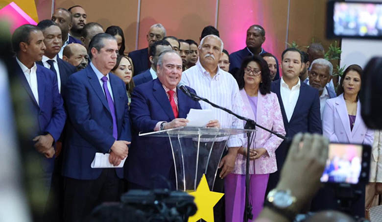 PLD se reúne para ‘responder ataques del Gobierno’