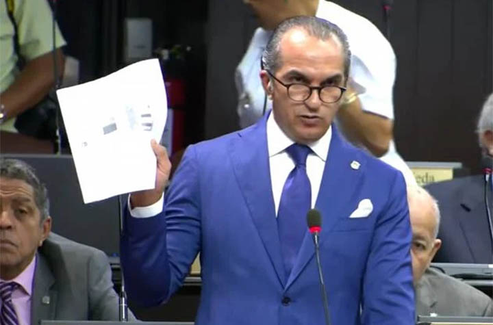 Sergio Moya renunciaría como diputado si se demuestra recibió dinero irregular