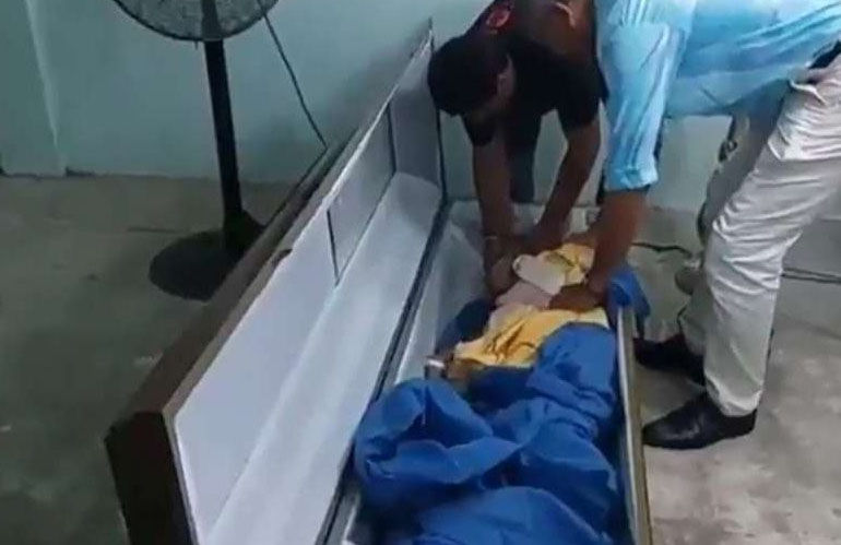 Una anciana se despierta dentro de un ataúd durante su propio velatorio en Ecuador