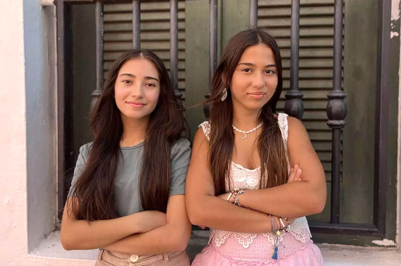 Dos niñas puertorriqueñas sorprenden con un proyecto para reutilizar el sargazo