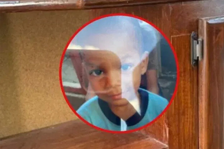 Niño muere al caerle encima un gabinete en Santiago