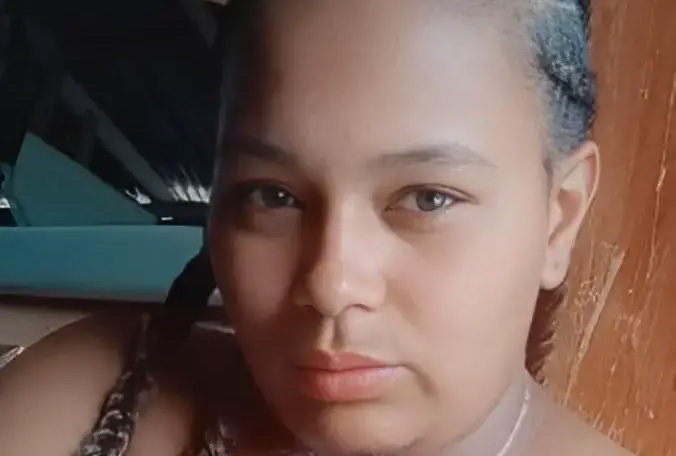 Joven madre víctima de un violento ataque en su hogar