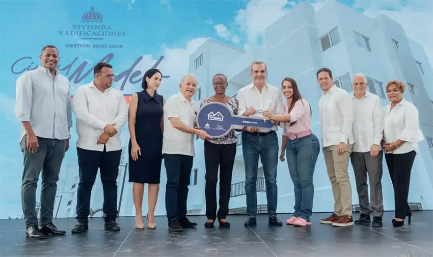 Presidente Abinader y Ministro Bonilla Entregan 264 Viviendas en Ciudad Modelo