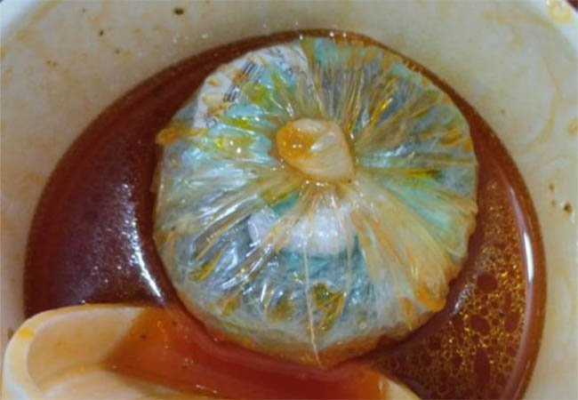 Adolescente detenida al intentar introducir droga en un cuartel en vaso de habichuelas