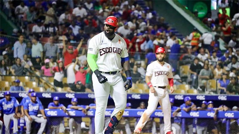Franmil Reyes no seguirá con el Escogido al firmar con equipo japonés