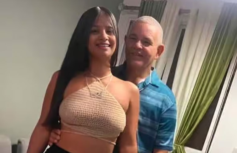 Laura de 27 y Richard de 60 viven su amor y desafían a la sociedad