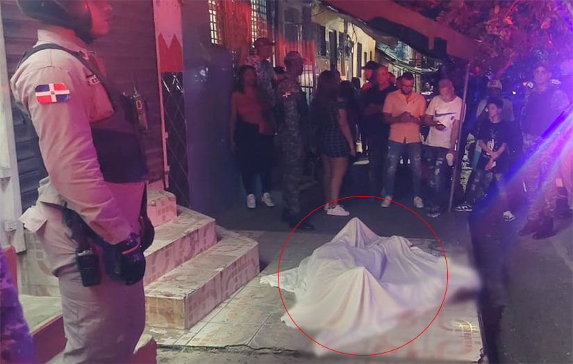 Hombre hiere a su pareja, mata a un joven que le acompañaba y se quitó la vida