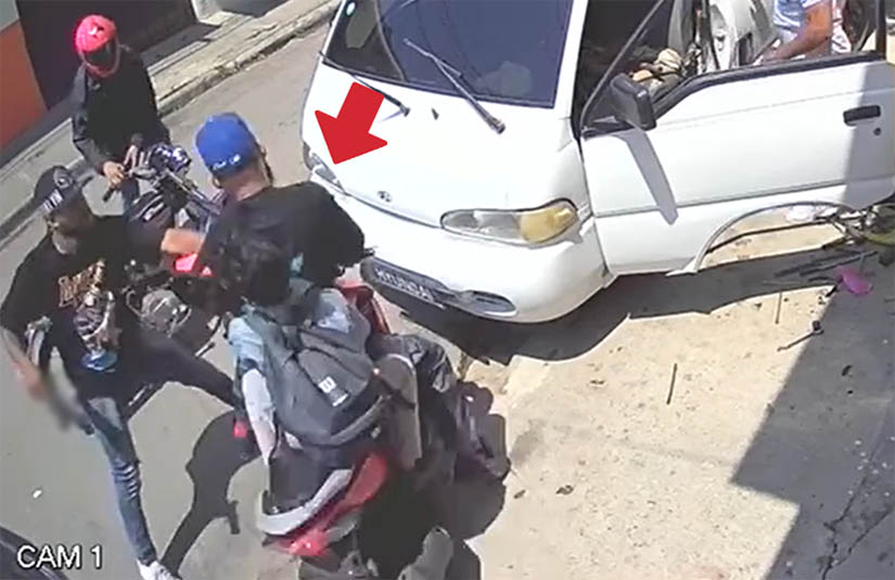 Dos sujetos asaltan a hombre con niño a bordo de una pasola en La Vega
