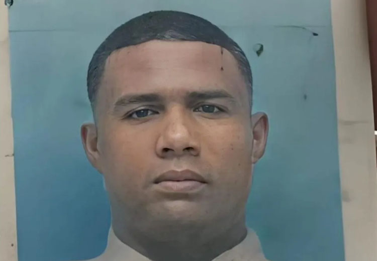Apresan a un sargento de la PN por golpear a dos menores en Guayubín