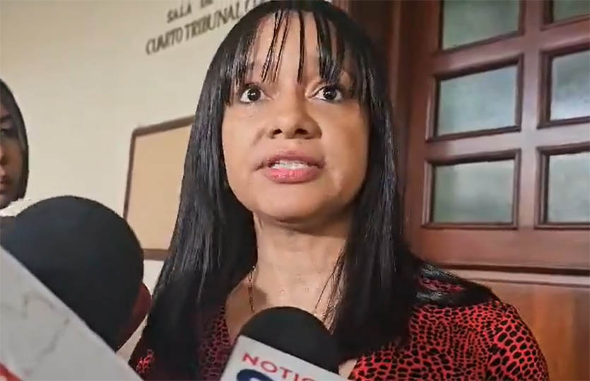 Mujer estafada dice vendió su casa para invertir, en Caso Gaviota