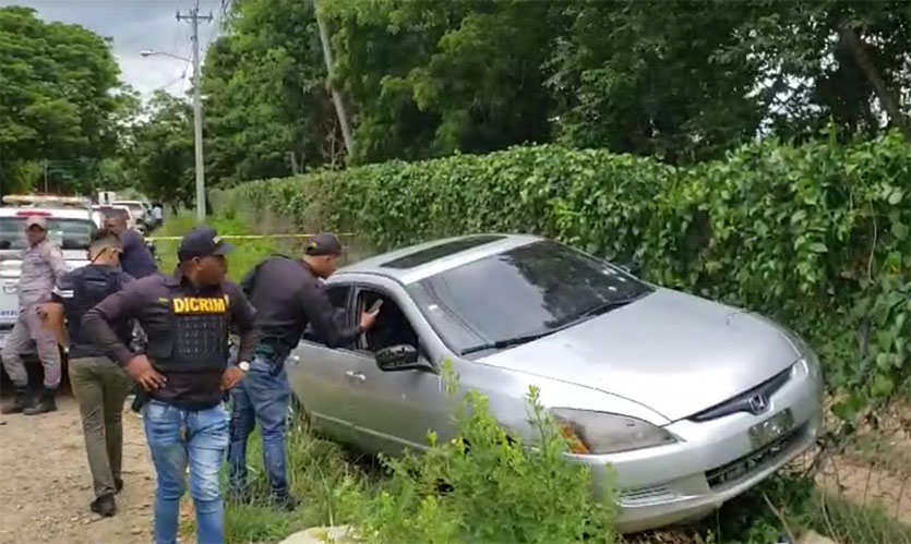 Desde motocicleta en marcha ultiman a tiros a un joven nativo de Moca; hieren pareja