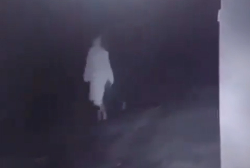 Supuesto fantasma deambulando en Buena Vista Padre Las Casas, en Azua