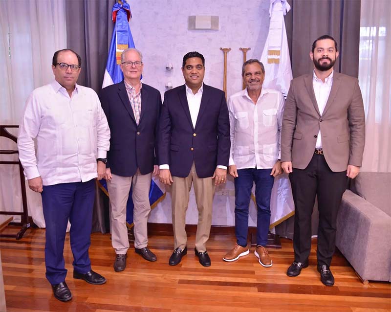 Ministro de Deportes Kelvin Cruz