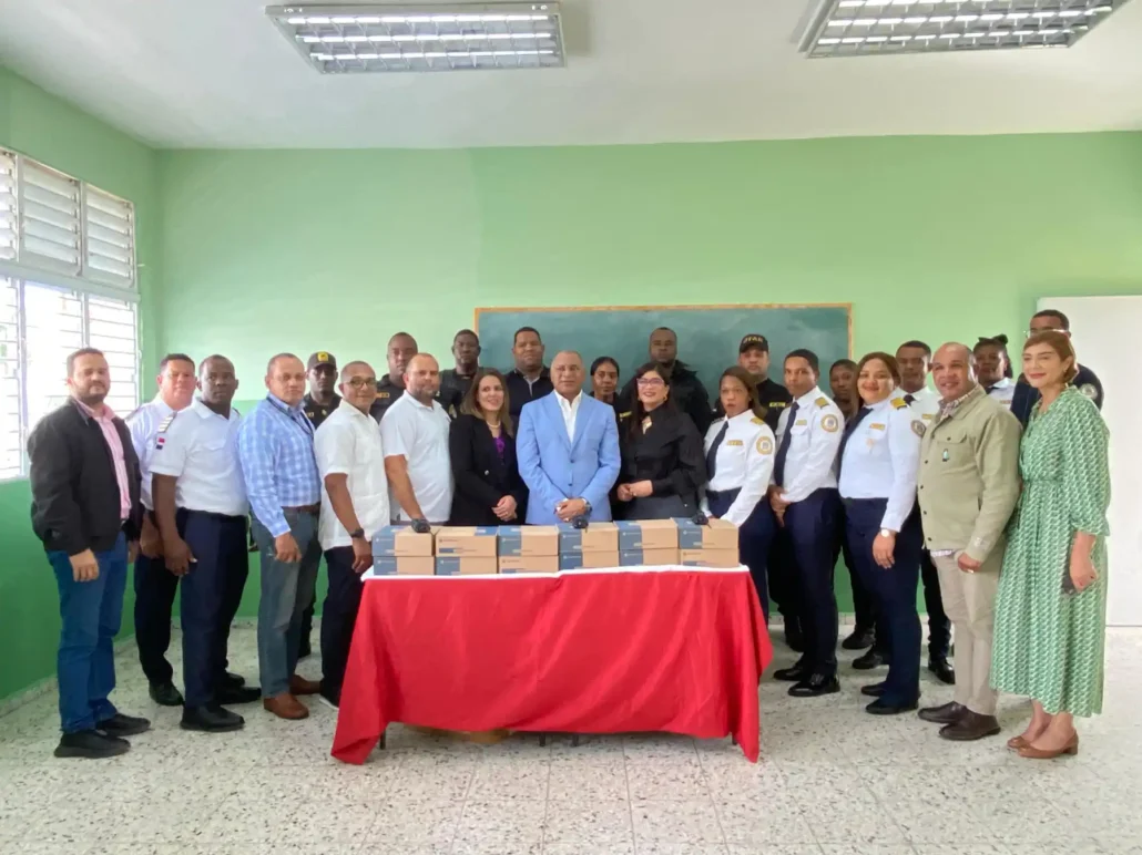 DGSPC inicia en CCR-17 piloto de entrega de radios